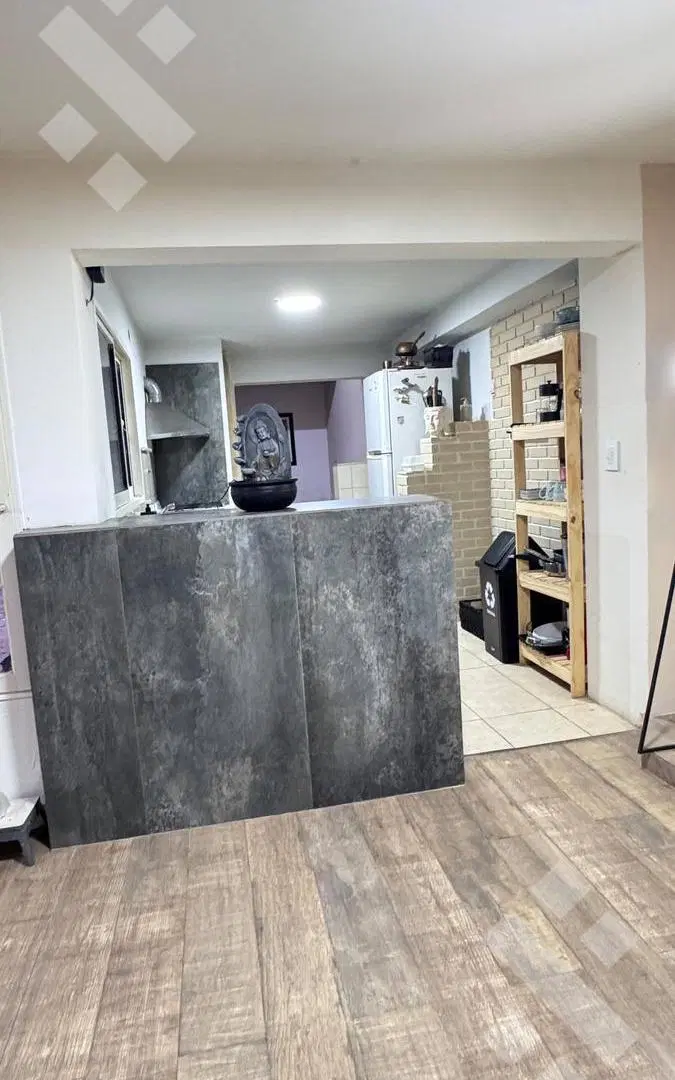 VENTA CASA 3 DORMITORIOS + LOCAL COMERCIAL - NEUQUÉN 3
