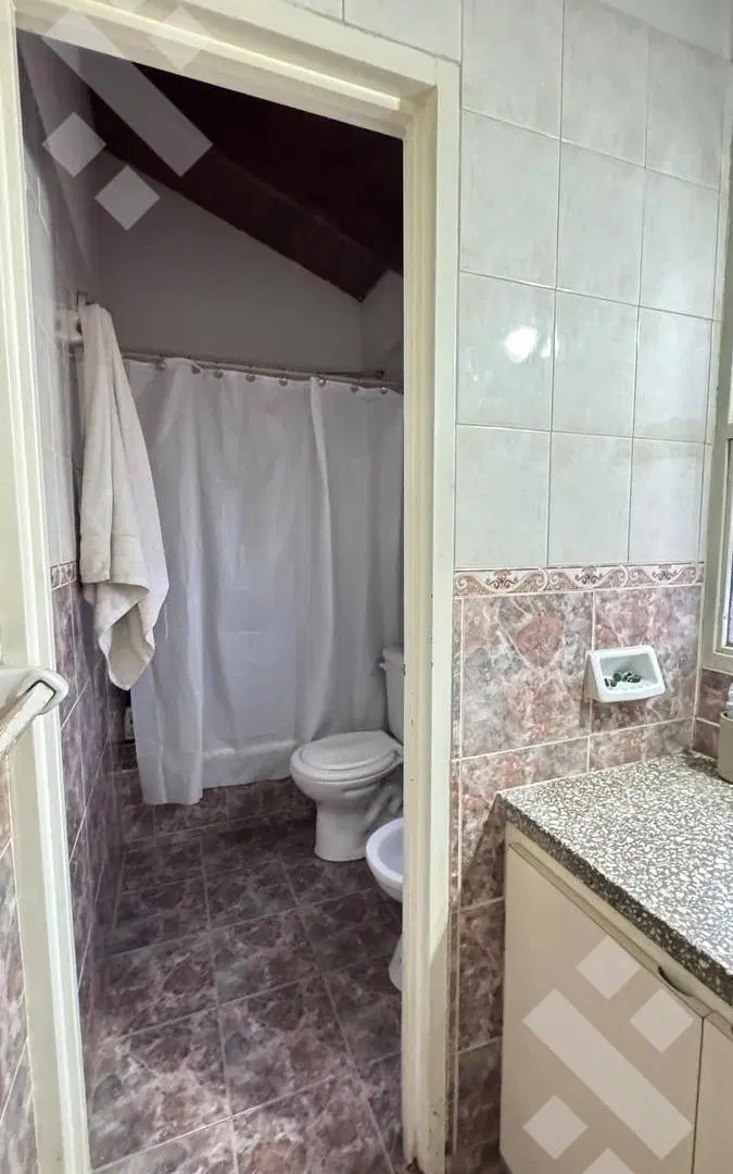 VENTA CASA 3 DORMITORIOS + LOCAL COMERCIAL - NEUQUÉN 5