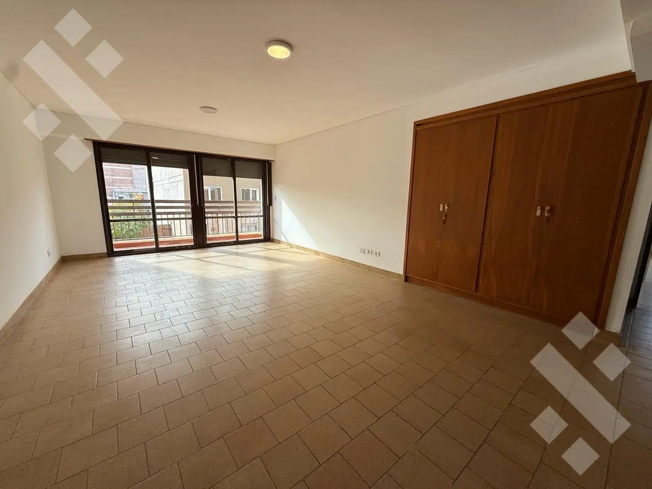 Alquiler Dpto 5 dorm, Area Centro - Neuquen Capital 2
