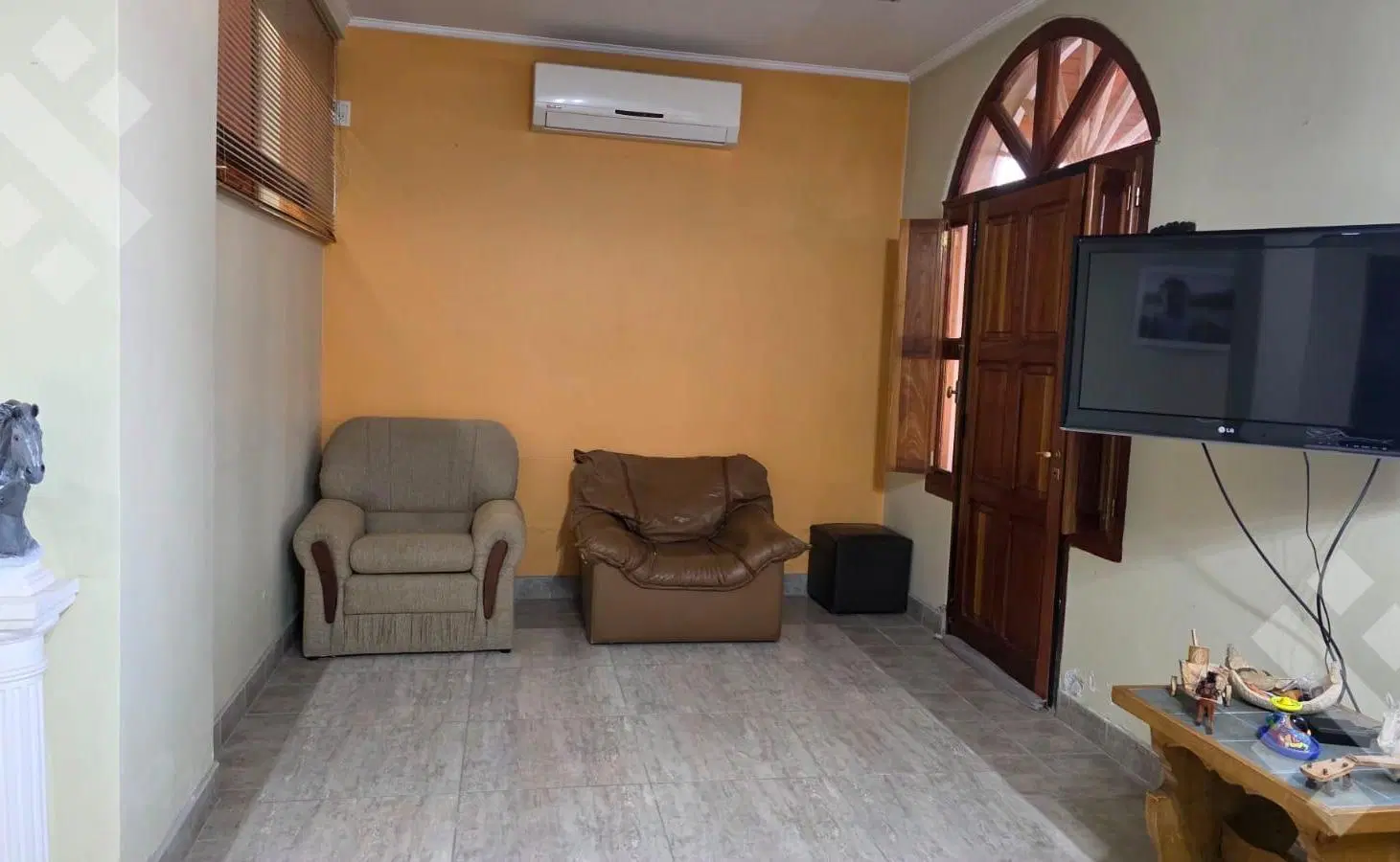 Casa- VENTA- 4dorm. 5