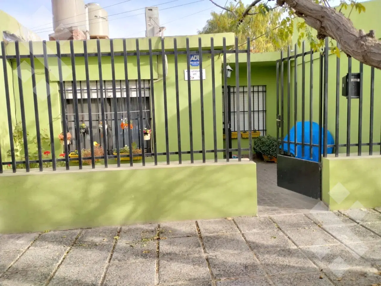Alquiler Casa 3 Dormitorios - B° Saperes 3