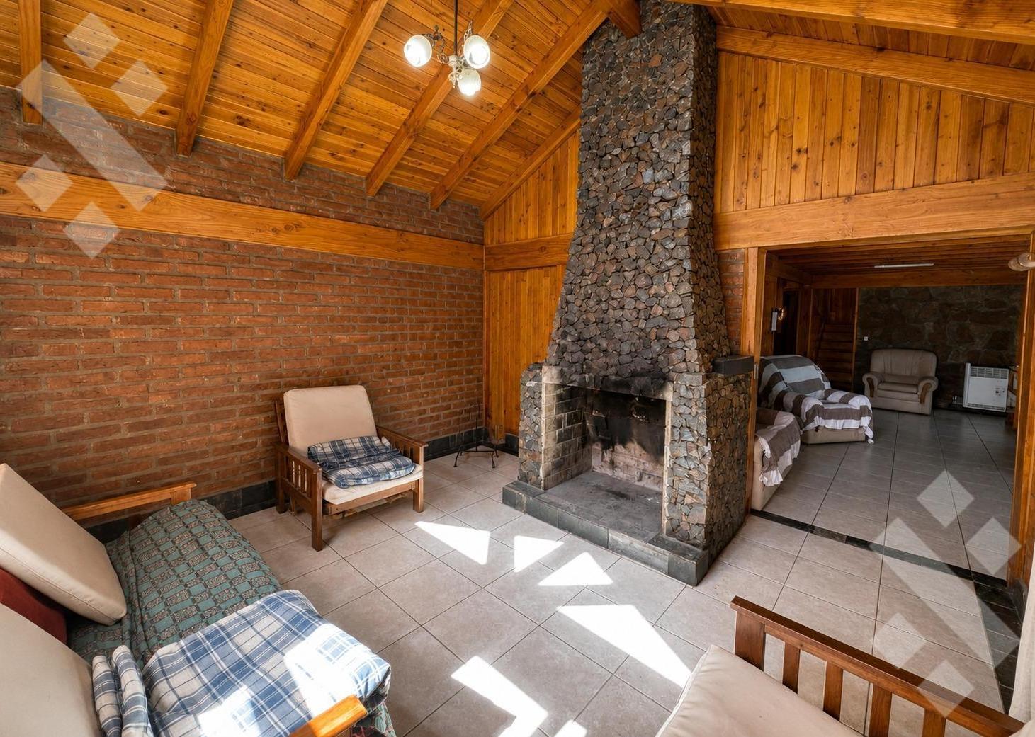 Foto de En Venta | Cabaña de 3 Dormitorios | Amoblada | Lago Puelo | Chubut, imagen 4