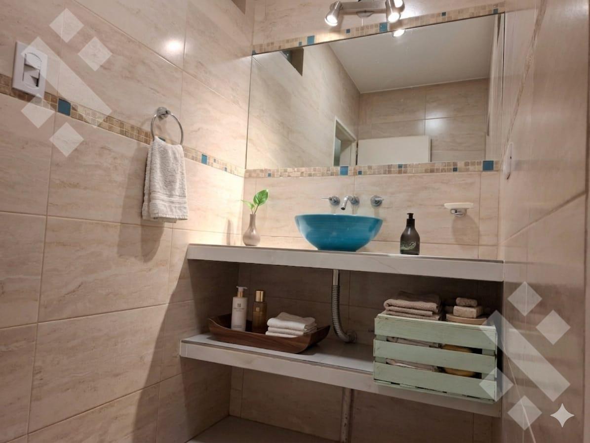 Foto de VENTA - CASA 3 DORMITORIOS - B° LA HERMINIA - CIPOLLETTI, imagen 4