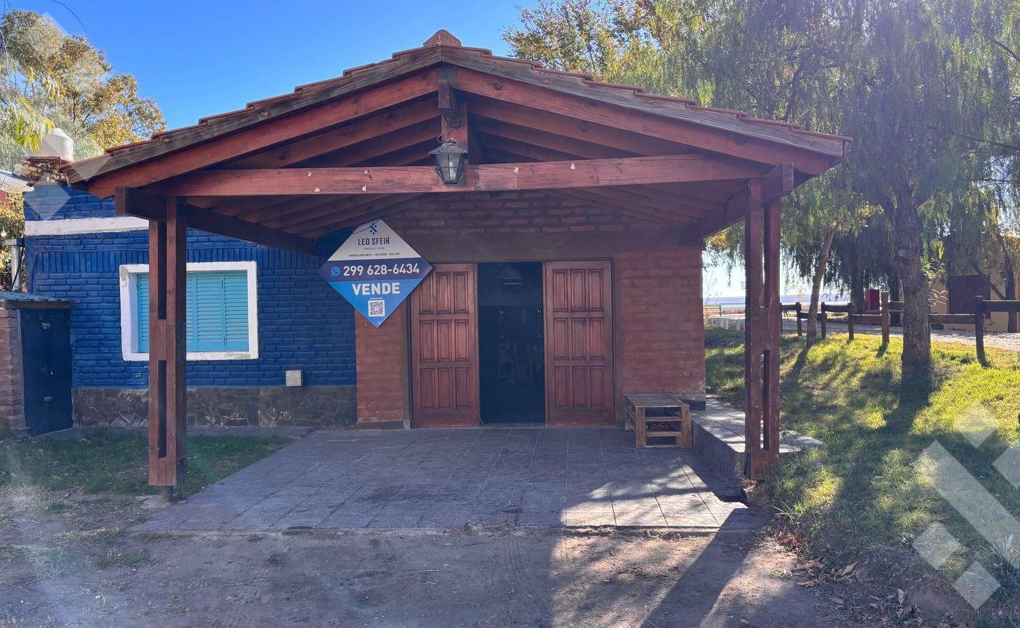 Venta casa Lago Pellegrini en esquina