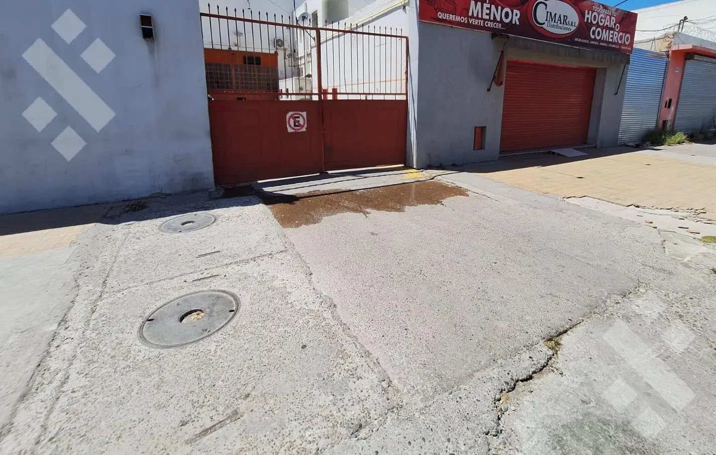 En Venta, Predio Comercial con galpón, oficinas y depósito, Neuquén Capital 4