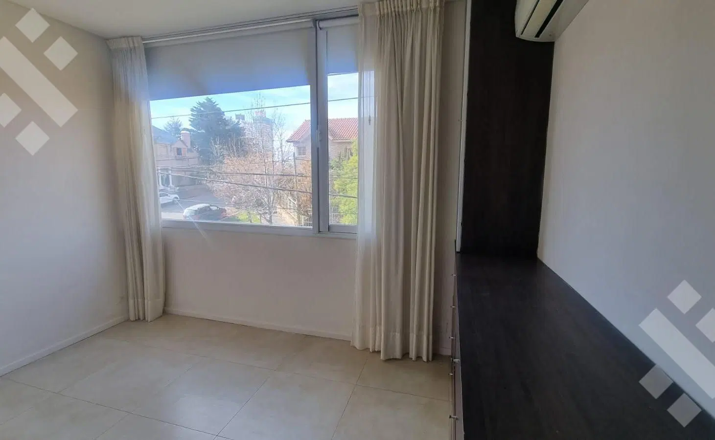Alquiler Departamento 1 dormitorio con cochera Neuquén 3