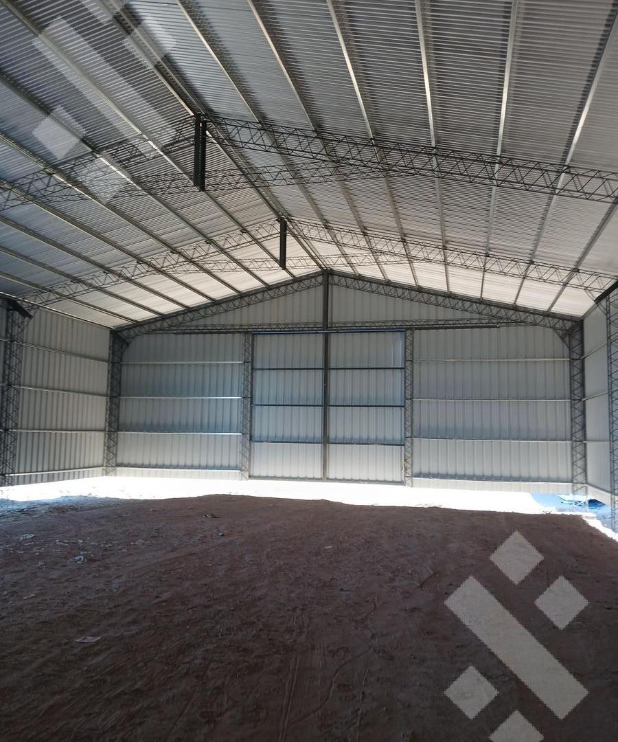 En venta, Galpon de 450 m2 cubiertos, en Parque industrial Centenario