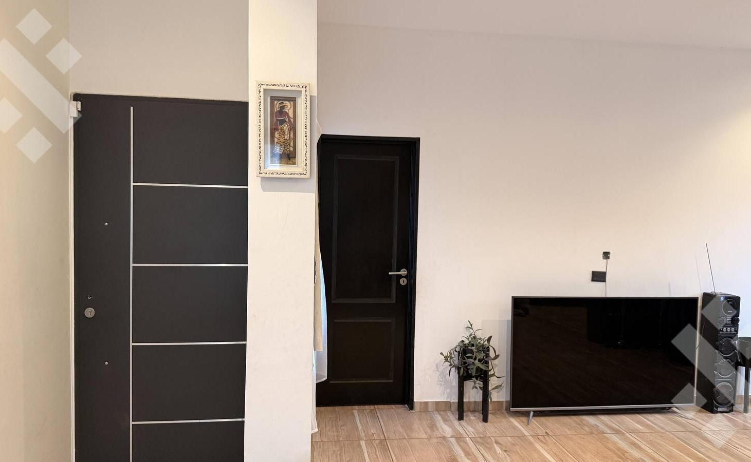 Foto de VENTA DUPLEX 3 DORMITORIOS - B° LOS LIRIOS, CIPOLLETI, imagen 2