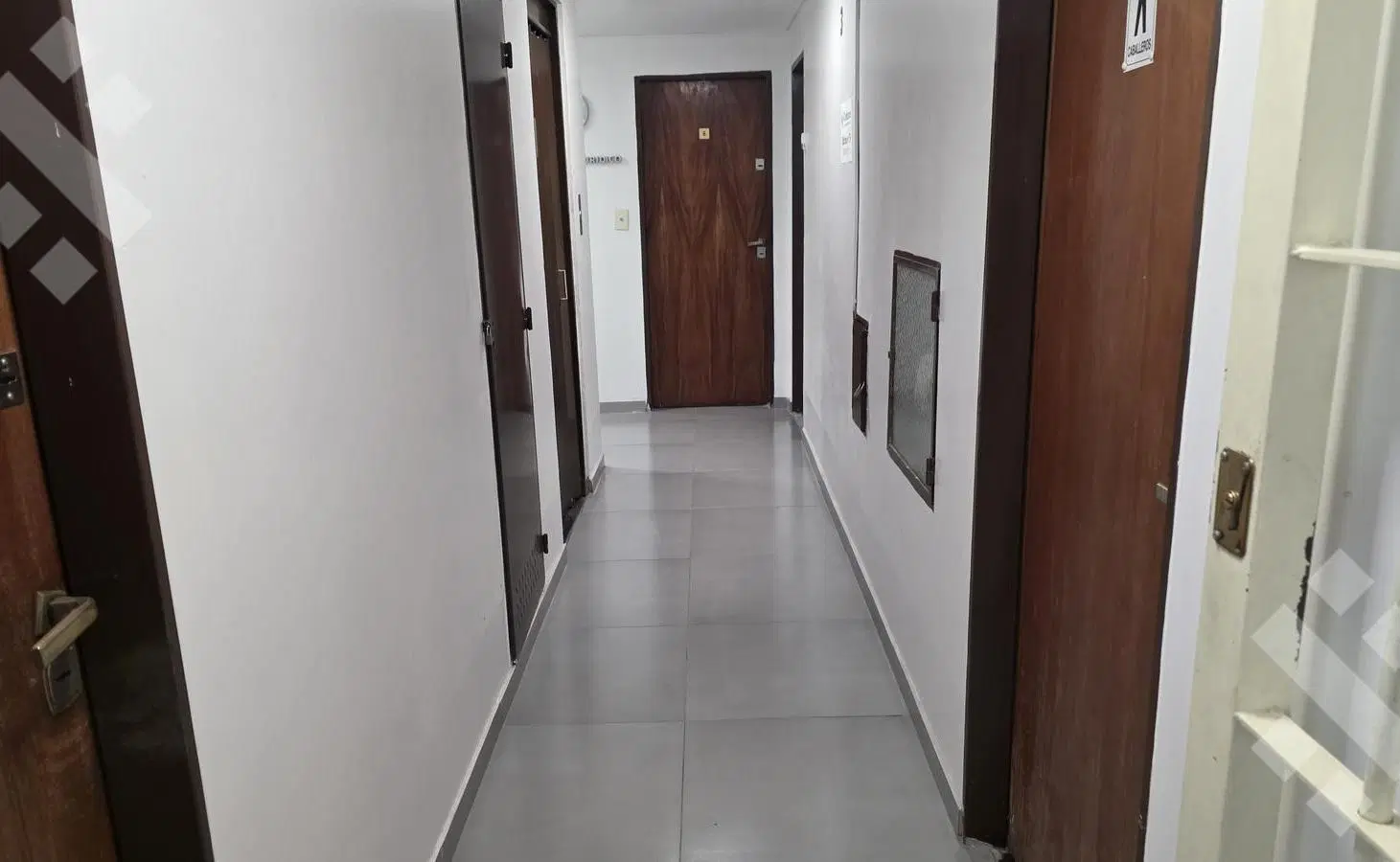 ALQUILER DE OFICINA EN CALLE ALCORTA- NEUQUÈN 4