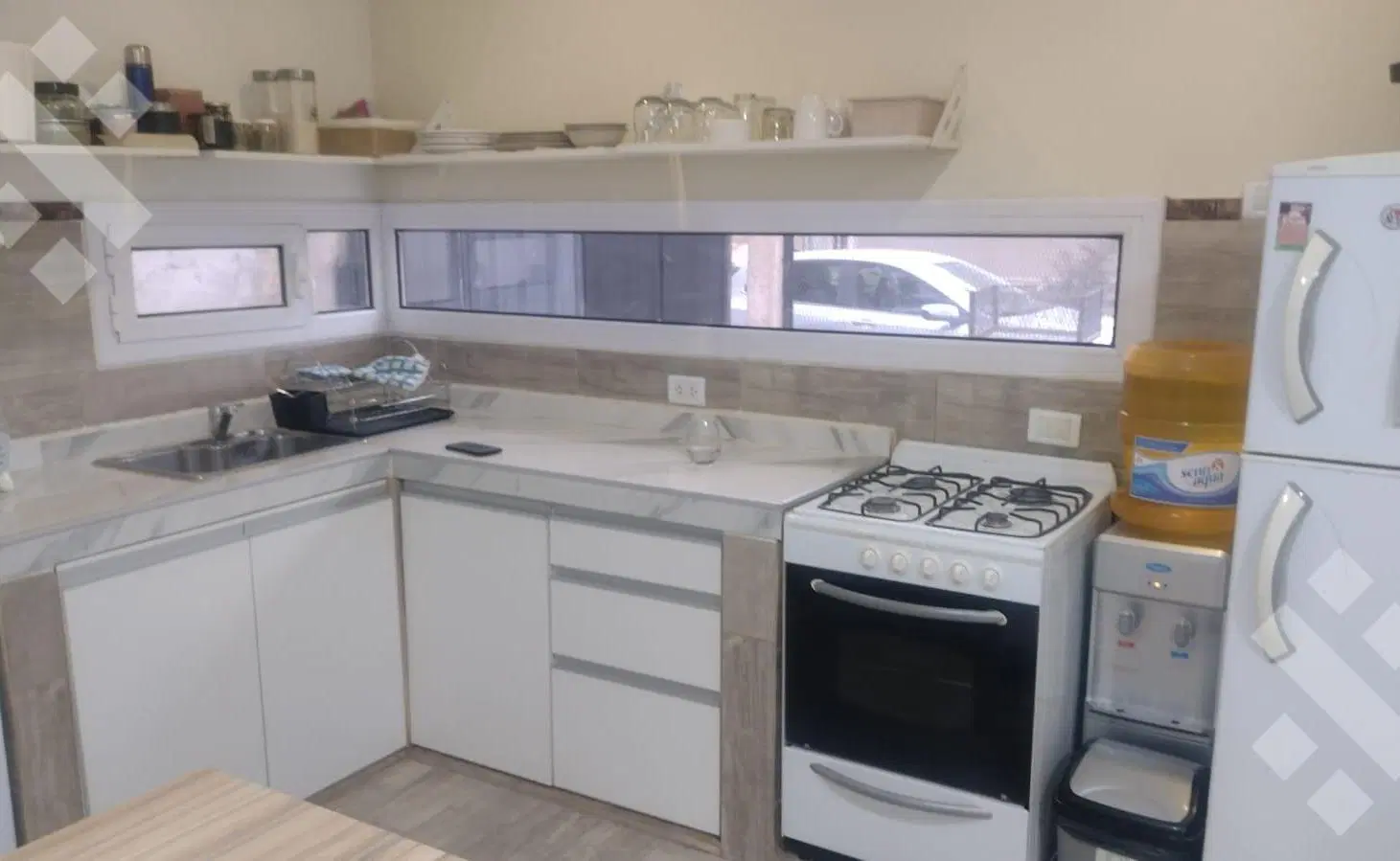 ALQUILER CASA 3 DORMITORIOS CON QUINCHO 2