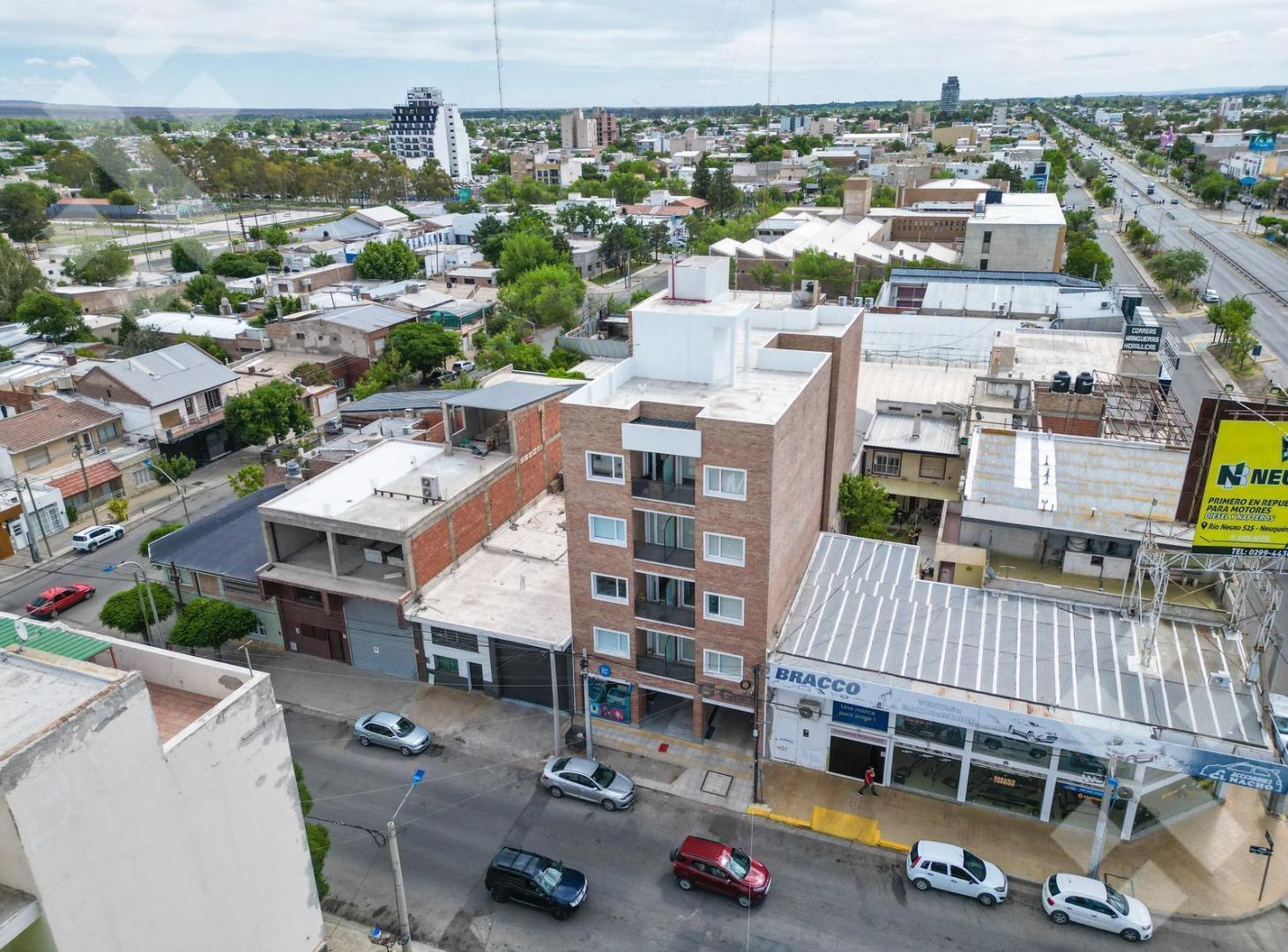 Foto de En Alquiler | Departamento de 1 Dormitorio | Zona Centro | Neuquén, imagen 2