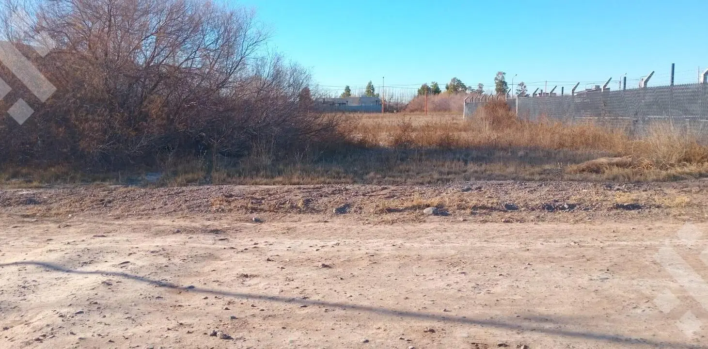 VENTA TERRENO BARRIO REGIO I, GENERAL FERNANDEZ ORO 5
