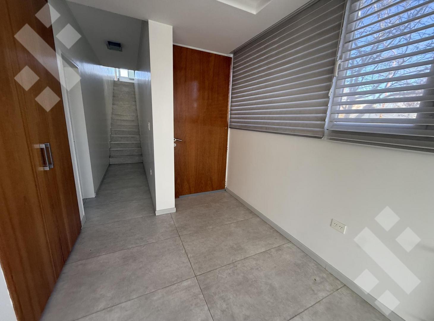 Foto de Alquiler Casa, imagen 2