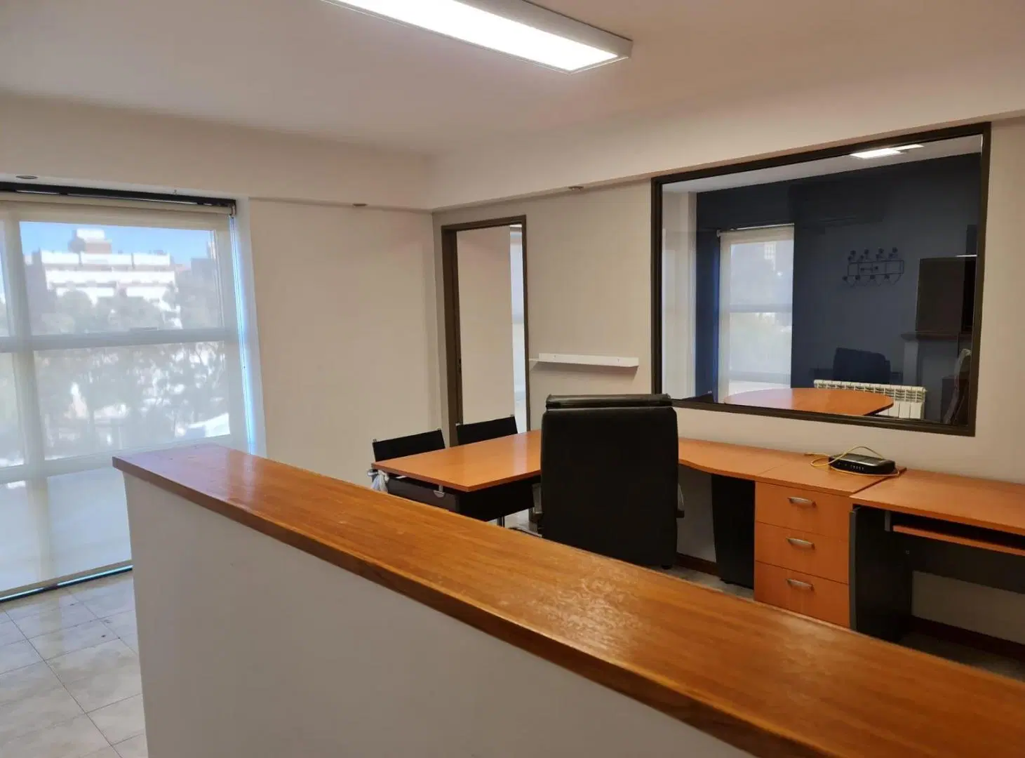 Alquiler Oficina amoblada   2 cocheras - San Martín al 100 - Neuquén Capital 3