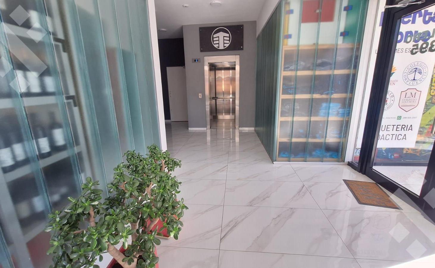 Foto de En Venta | Oficina de 28 m2 | Sobre Mendoza y Talero | Neuquén Capital, imagen 4