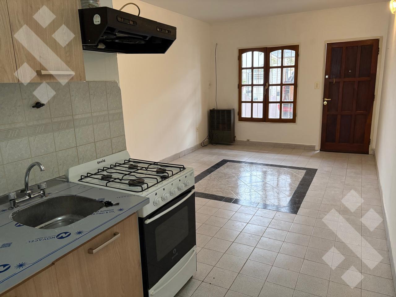 Foto de Alquiler PH 1 dormitorio Bº Santa Genoveva, imagen 5