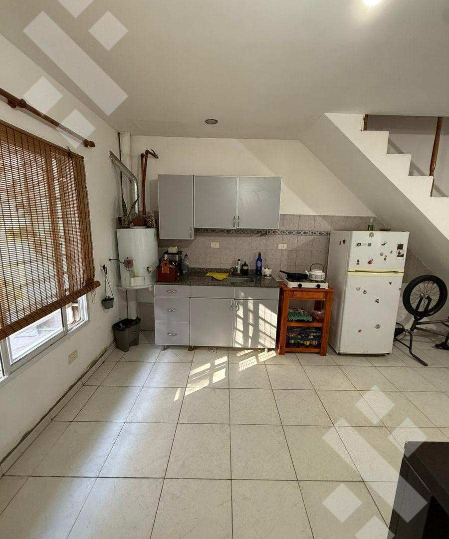 Foto de Venta Duplex 2 Dormitorios Nordestrom al 1.000- Barrio Limay, imagen 2
