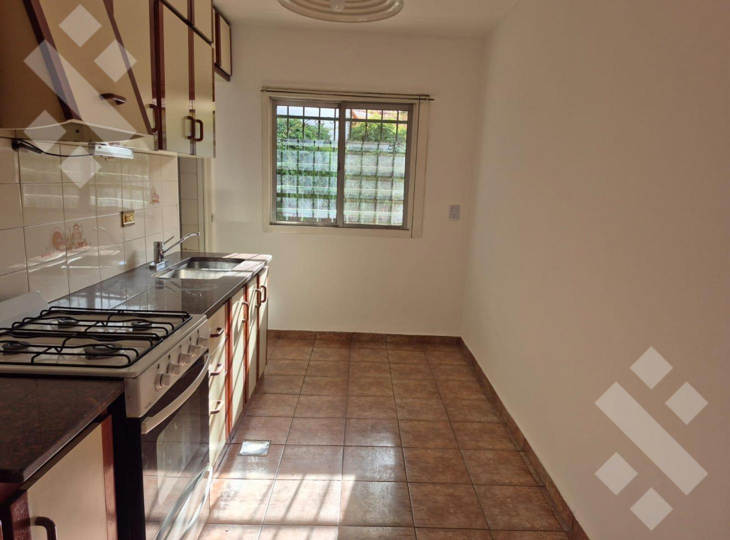 Foto de En Venta | Casa de 3 Dormitorios | Apto Credito | Barrio Villa Farrel | Neuquén, imagen 4
