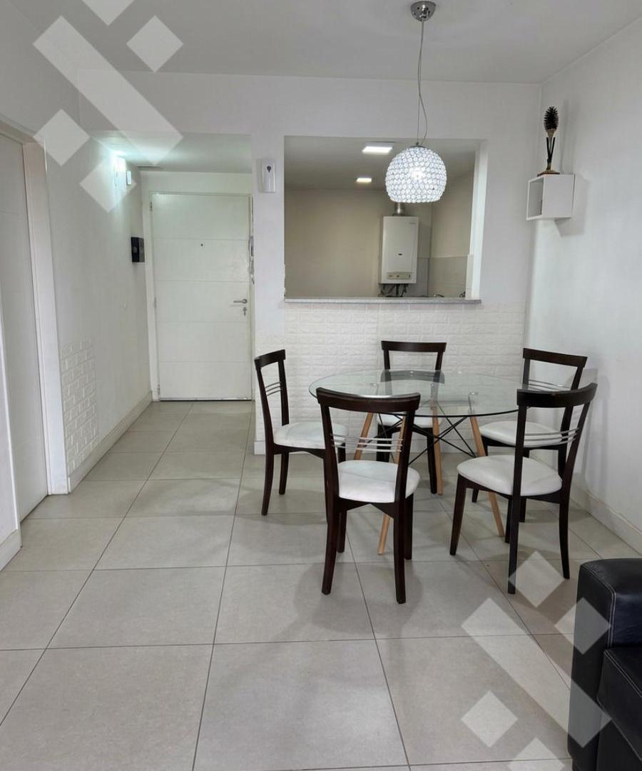 Foto de VENTA Departamento 1 Dorm + Cochera - Area Centro Este, imagen 4