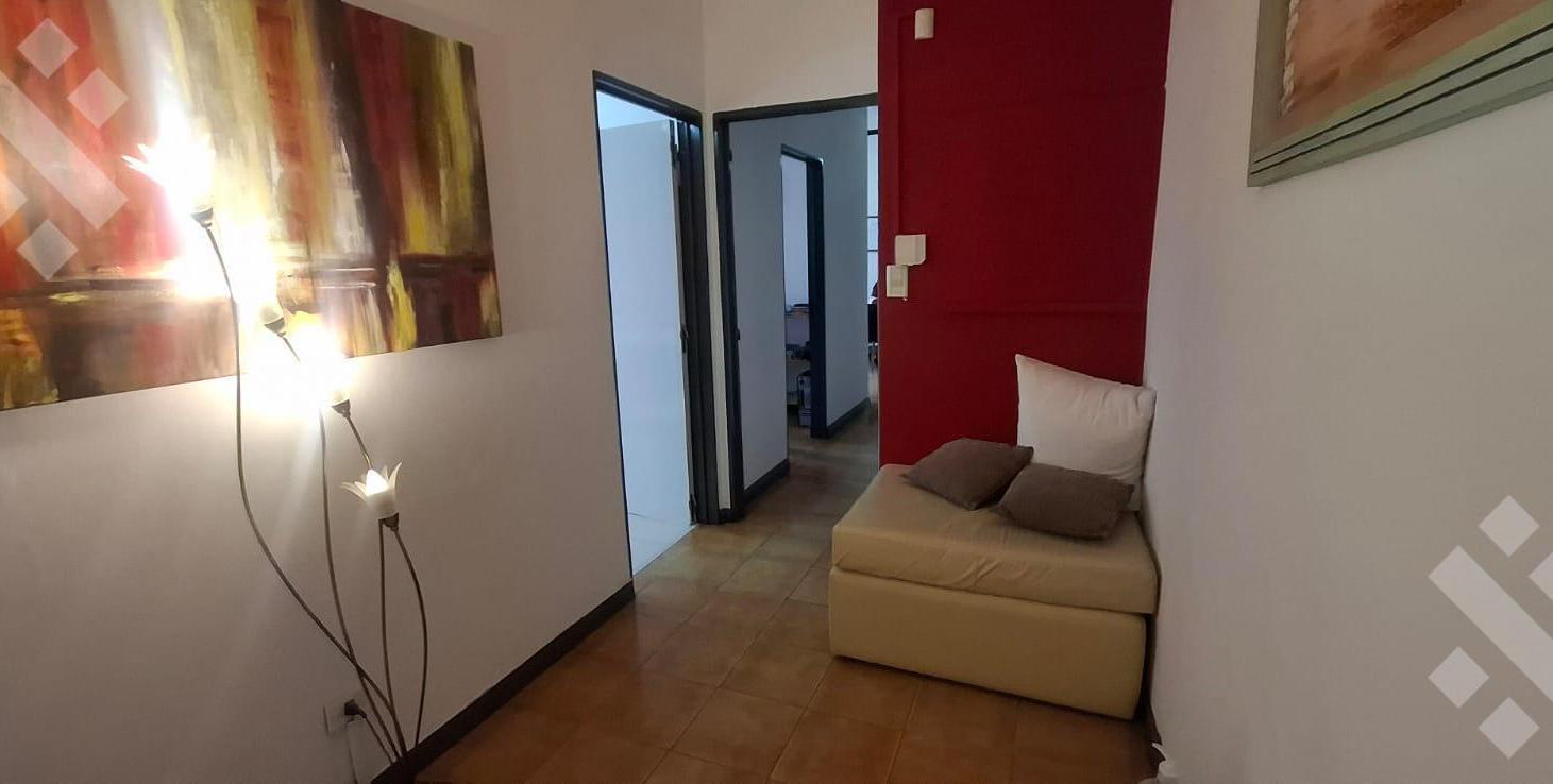 Foto de VENTA OFICINA Santa Fe al 600 pta baja. Neuquen Capital, imagen 3