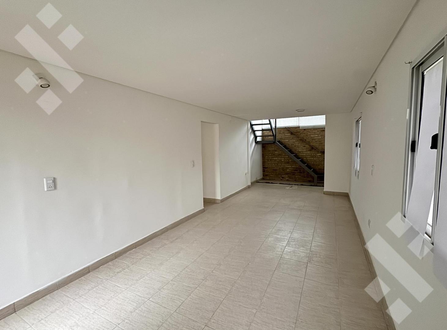 Foto de ALQUILER Casa 4 habitaciones con patio y parrilla, imagen 4