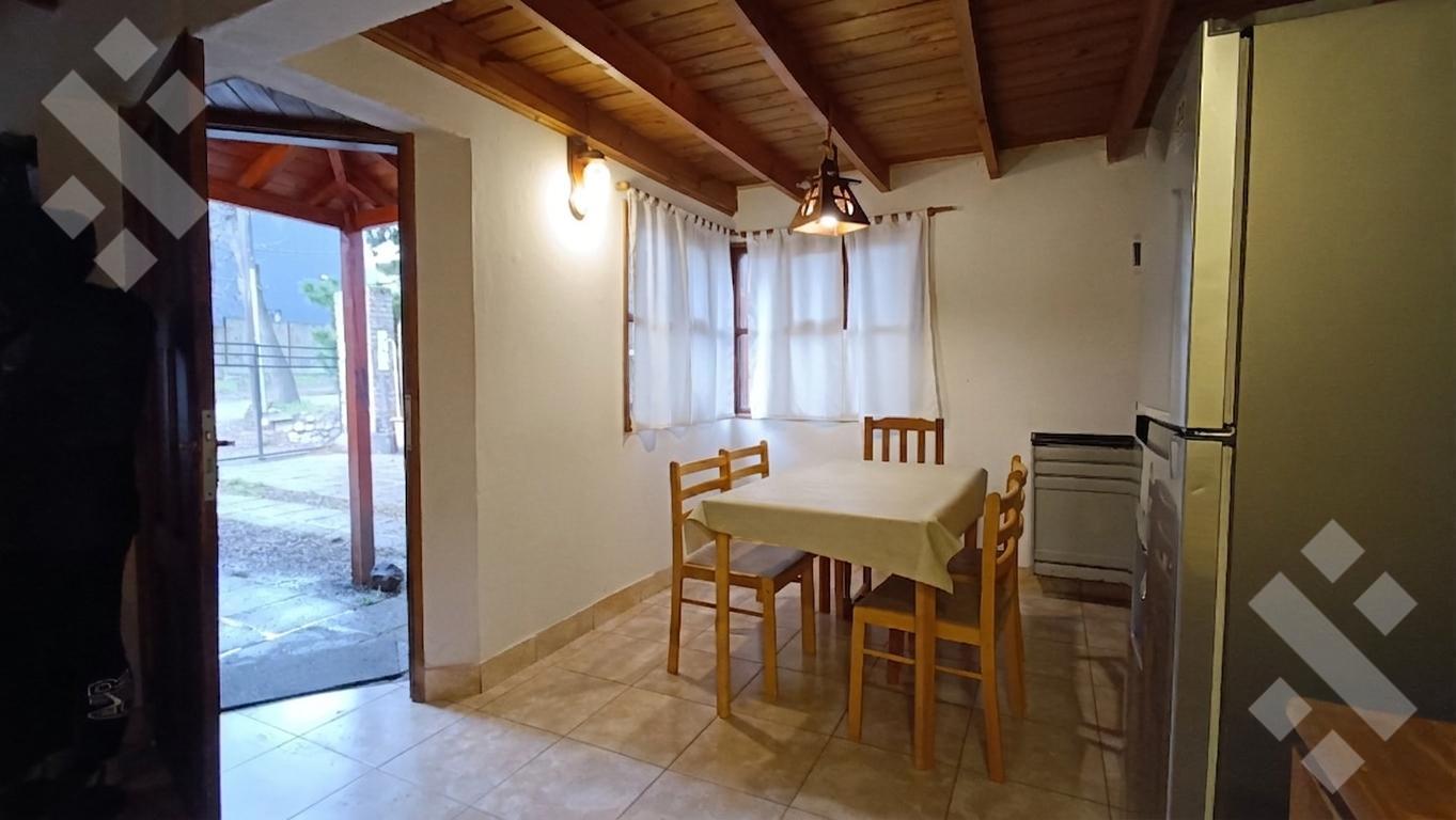 Foto de ALQUILER cabaña amueblada 2 dormitorios, B° Amancay, San Martín de los, imagen 2