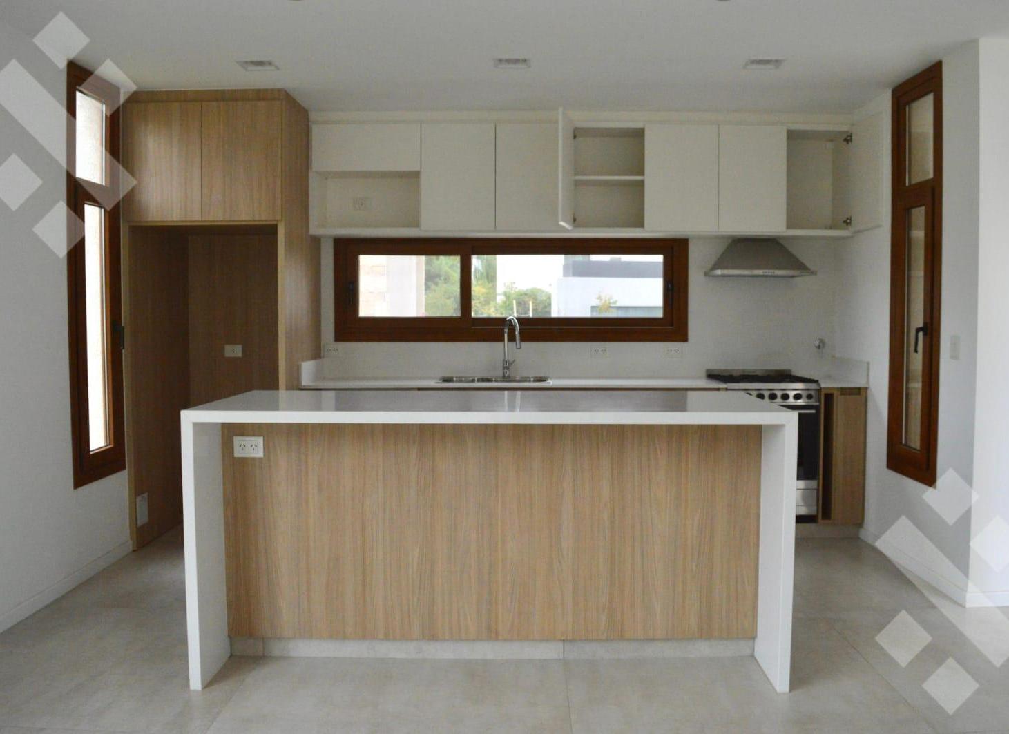 Foto de VENTA CASA 4 DORMI - Bº SAUCES DEL LIMAY - NEUQUÉN CAPITAL, imagen 4