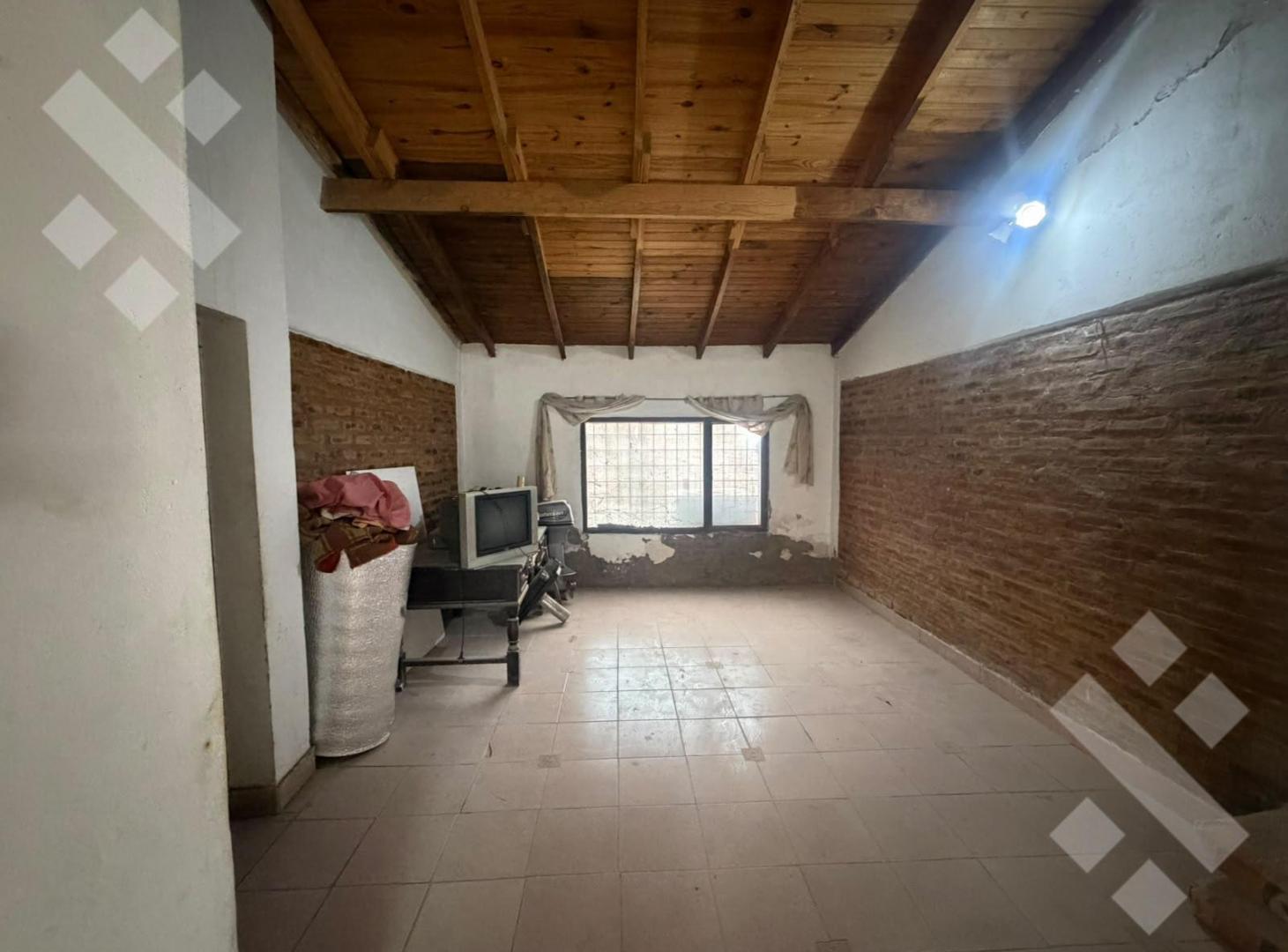 Foto de En Venta | Casa de 2 Dormitorios | Zona Centro | Centenario, imagen 3