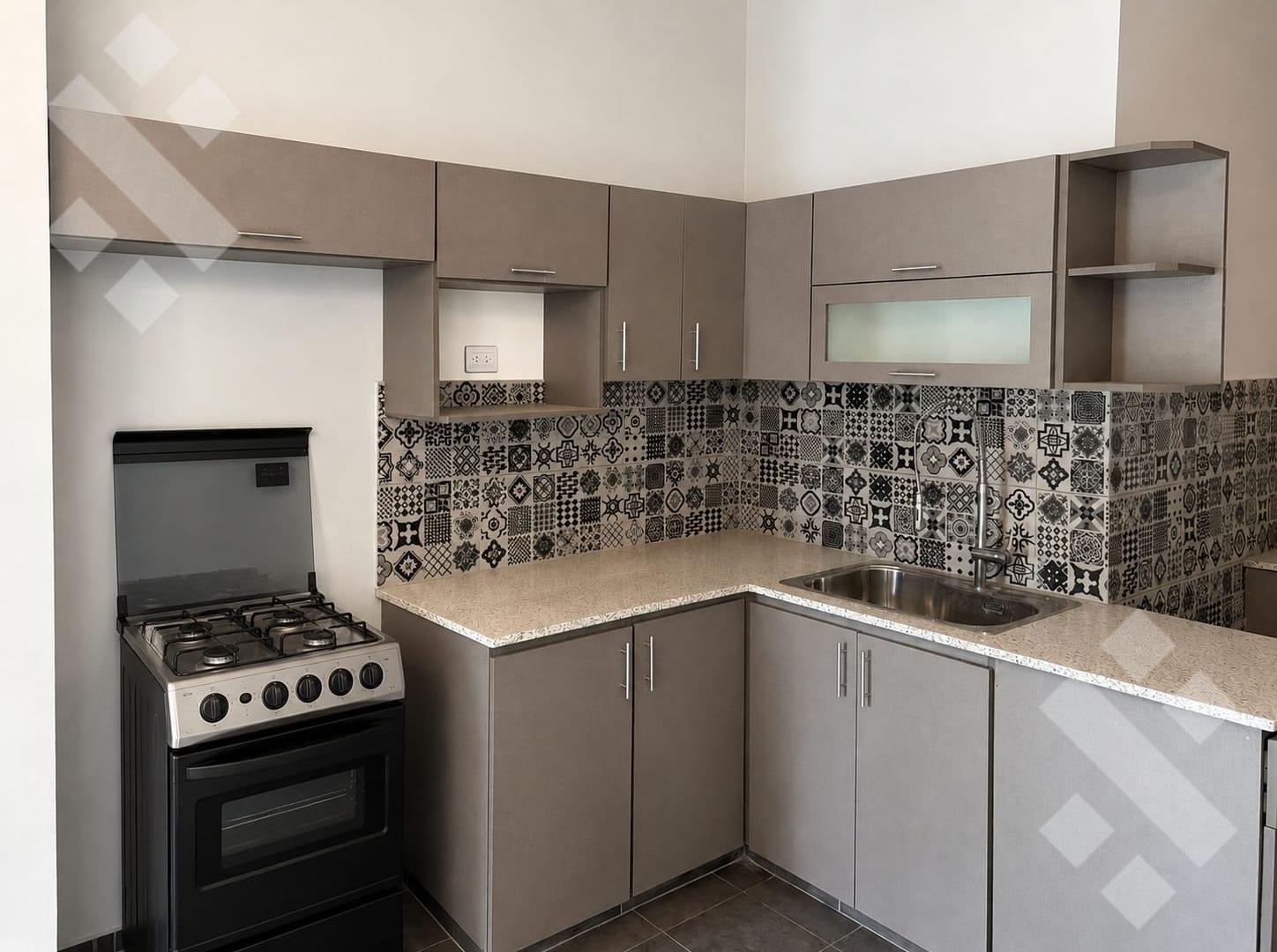 Foto de VENTA CASA 4 DORMITORIOS - B° GODOY, CIPOLLETTI, imagen 3