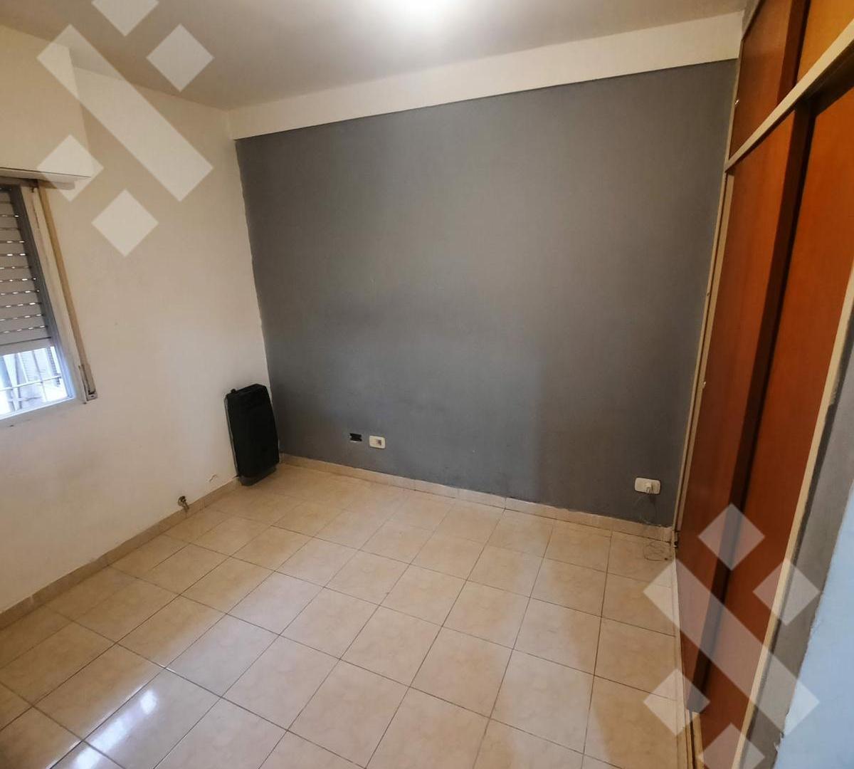 Foto de En Alquiler | Departamento de 2 Dormitorios con cochera | B° Lejos de, imagen 4