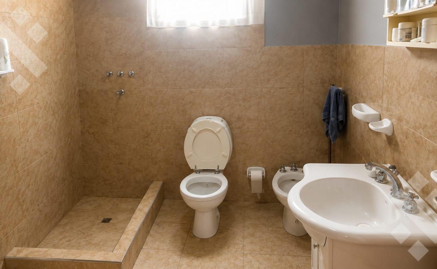 Foto de ALQUILER CASA DE CHACRA 2 DORMITORIOS - FERNANDEZ ORO, imagen 4