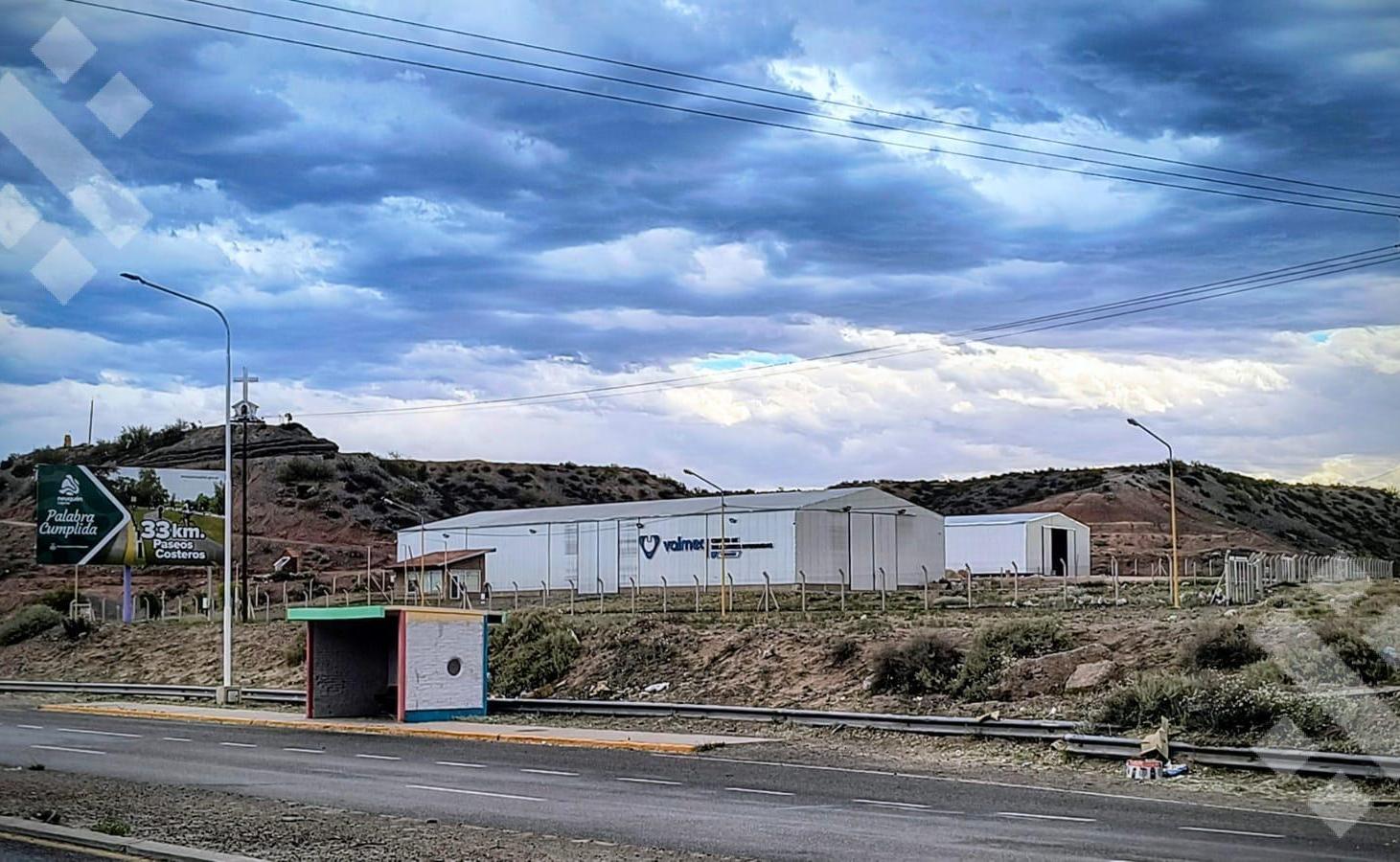 Foto de Alquiler Galpon ( Estrenar) 600 mts Ruta 7 Ex Peaje Centenario Neuquen, imagen 1