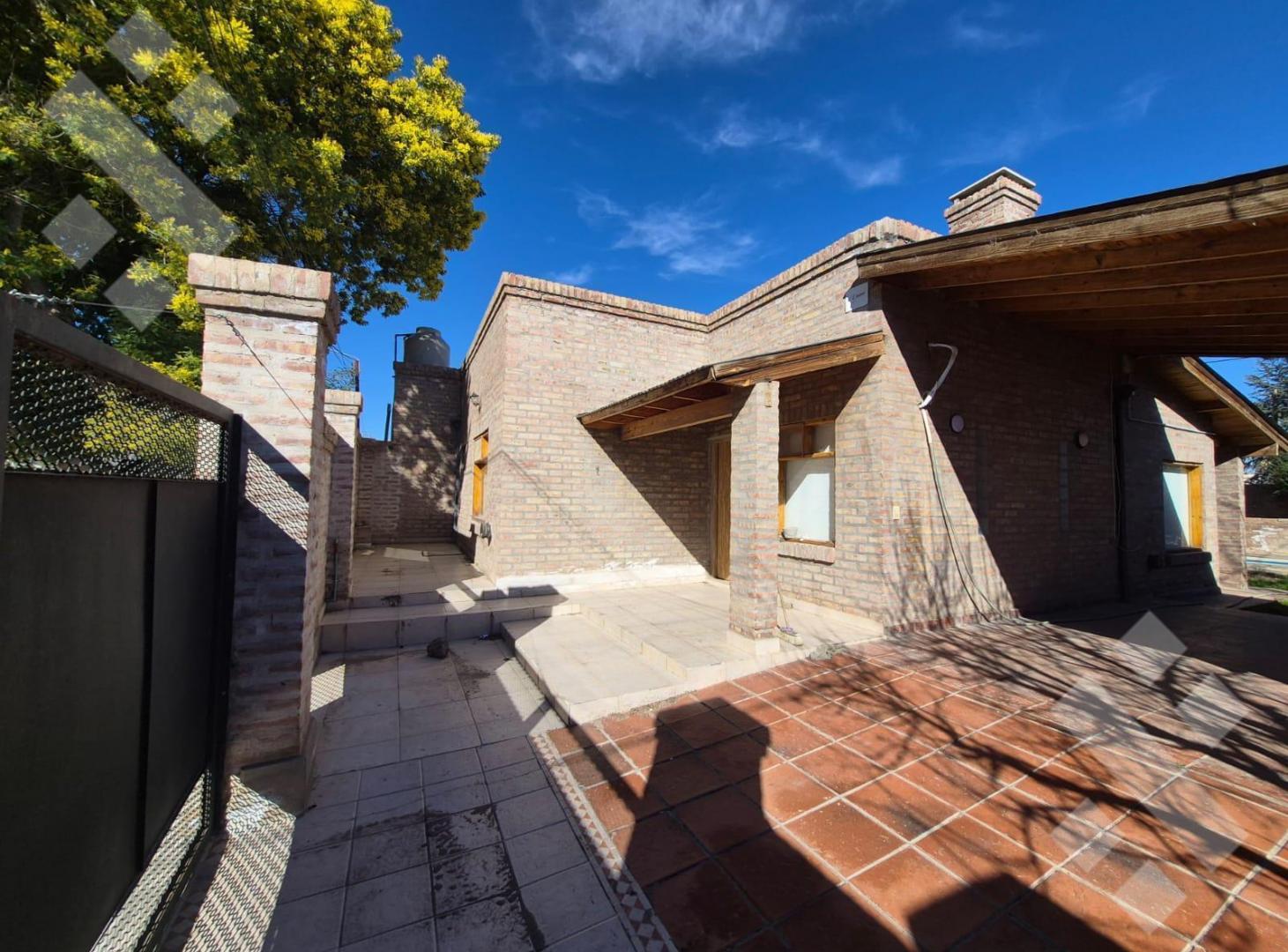 Foto de En Venta | Casa de 3 Dormitorios | Barrio La Herradura | Plottier, imagen 5