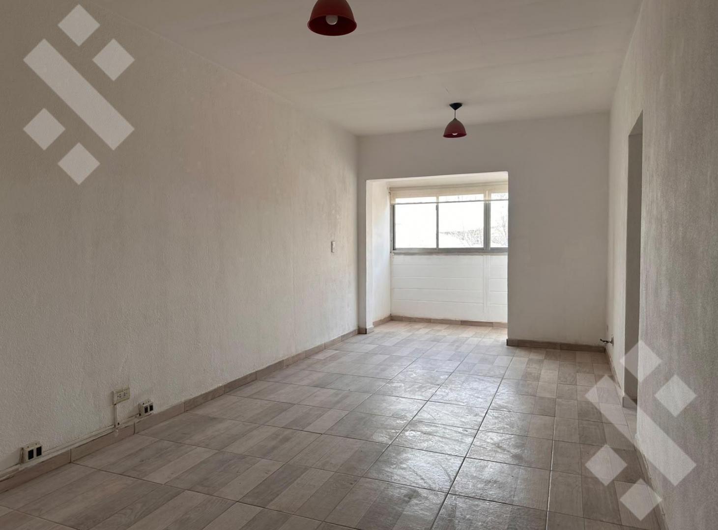 Foto de Venta Departamento 2 dorm. Av. Olascoaga y Chile. Neuquen Capital, imagen 2