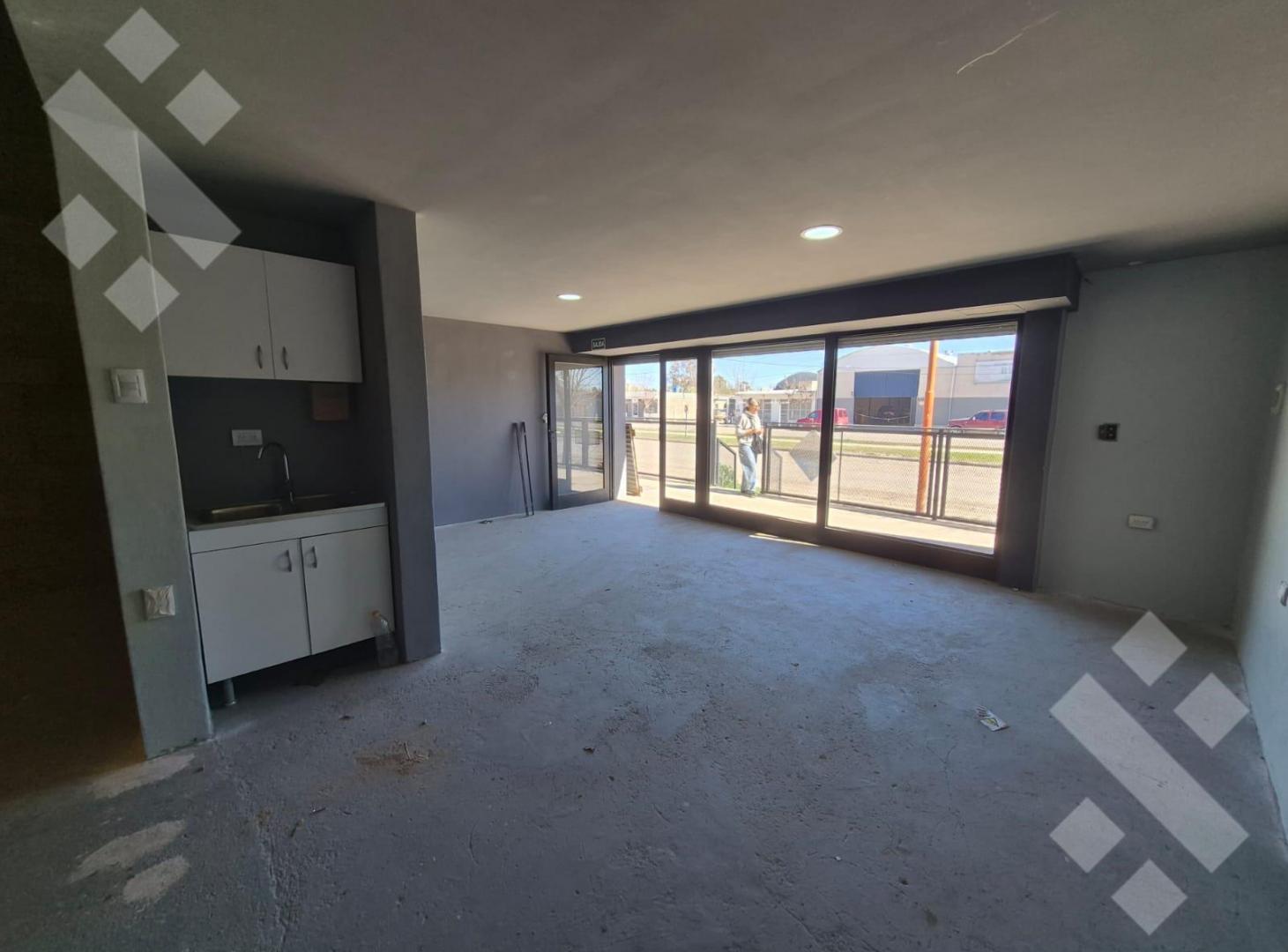 Foto de En Alquiler | Local Comercial | Hipólito Yrigoyen 150 | Fernández Oro, imagen 5