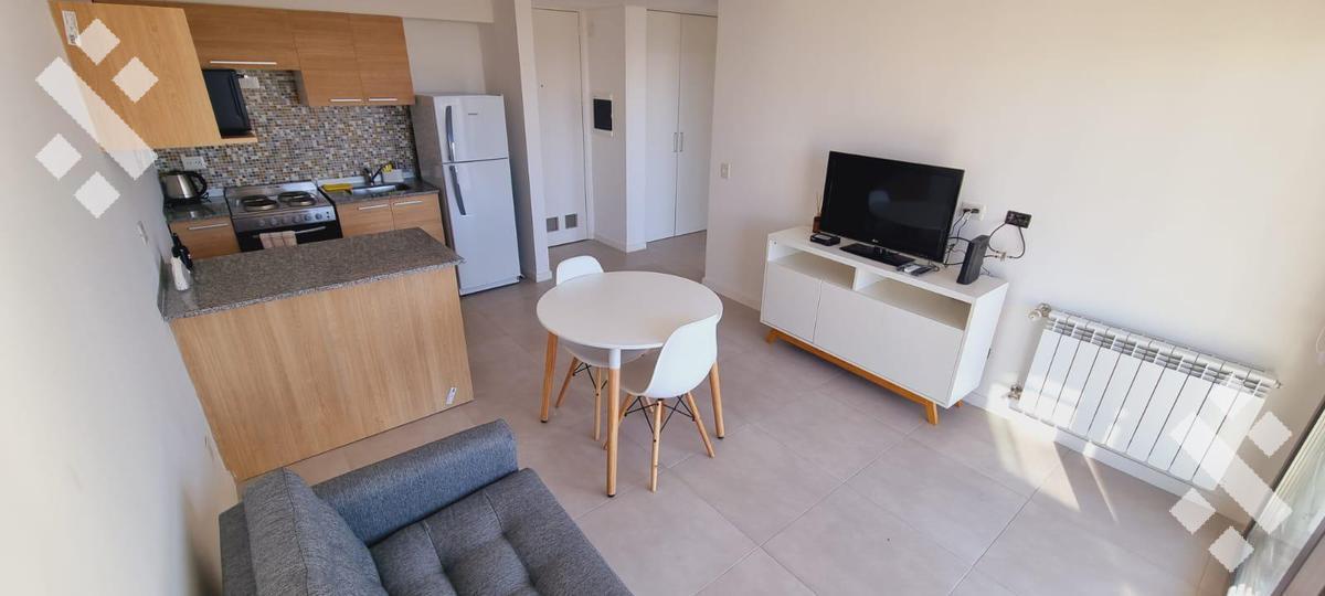Foto de Alquiler Dpto 1 Dorm Amoblado - Casa Club, Neuquén Centro, imagen 3