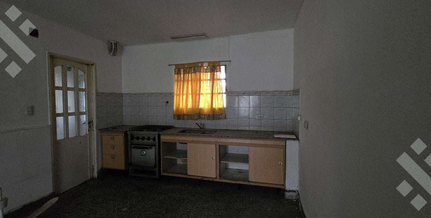 Foto de VENTA CASA STEFANELLI 500- Bº ÁREA CENTRO OESTE - NEUQUÉN CAPITAL, imagen 1