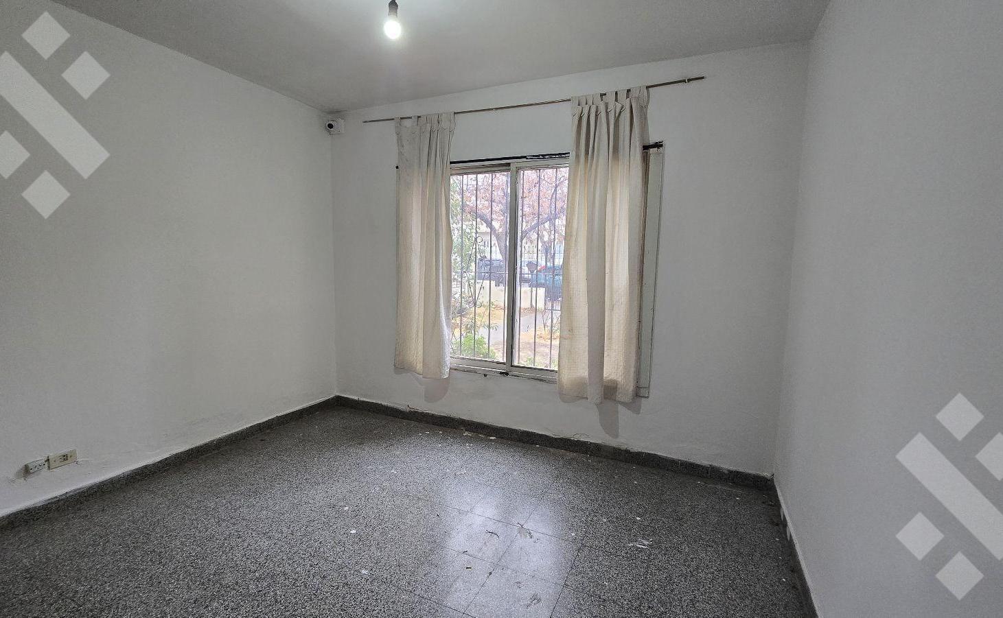 Foto de VENTA CASA STEFANELLI 500- Bº ÁREA CENTRO OESTE - NEUQUÉN CAPITAL, imagen 3