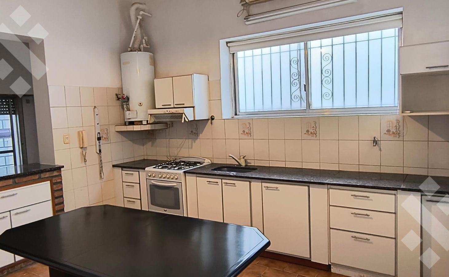 Foto de ALQUILER CASA 3 DORMITORIOS EN CIPOLLETTI, imagen 3