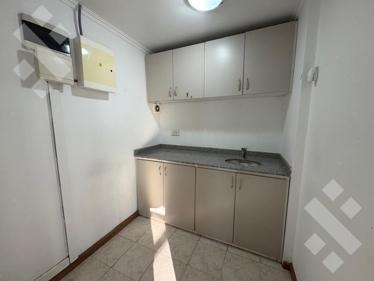 Foto de Venta oficina 2 plantas 3 cocheras Neuquen Capital, imagen 4