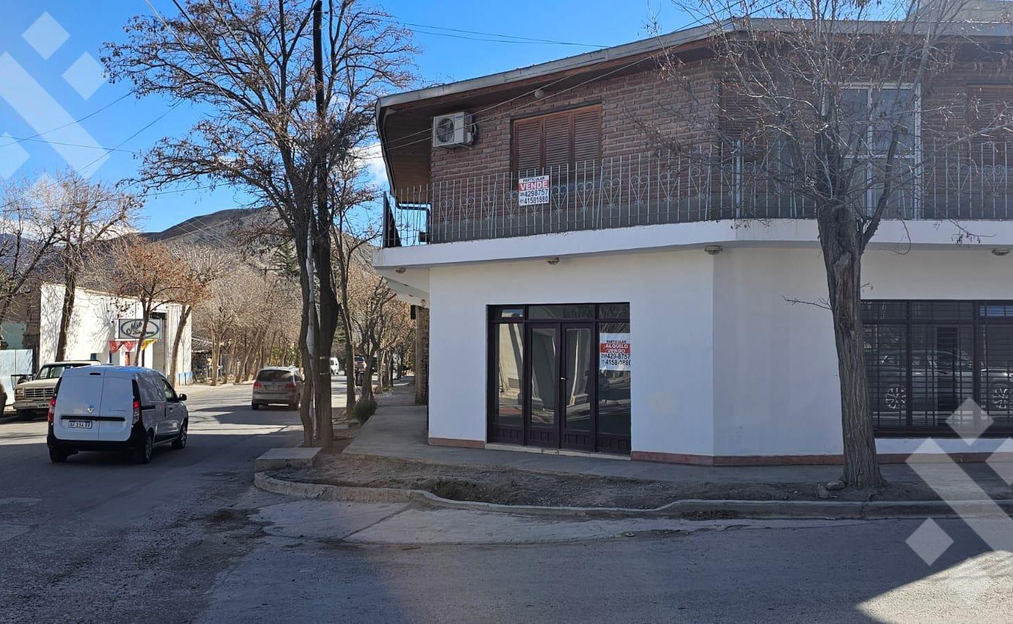 Foto de Alquiler - Local Comercial y Departamento / Chos Malal, imagen 2