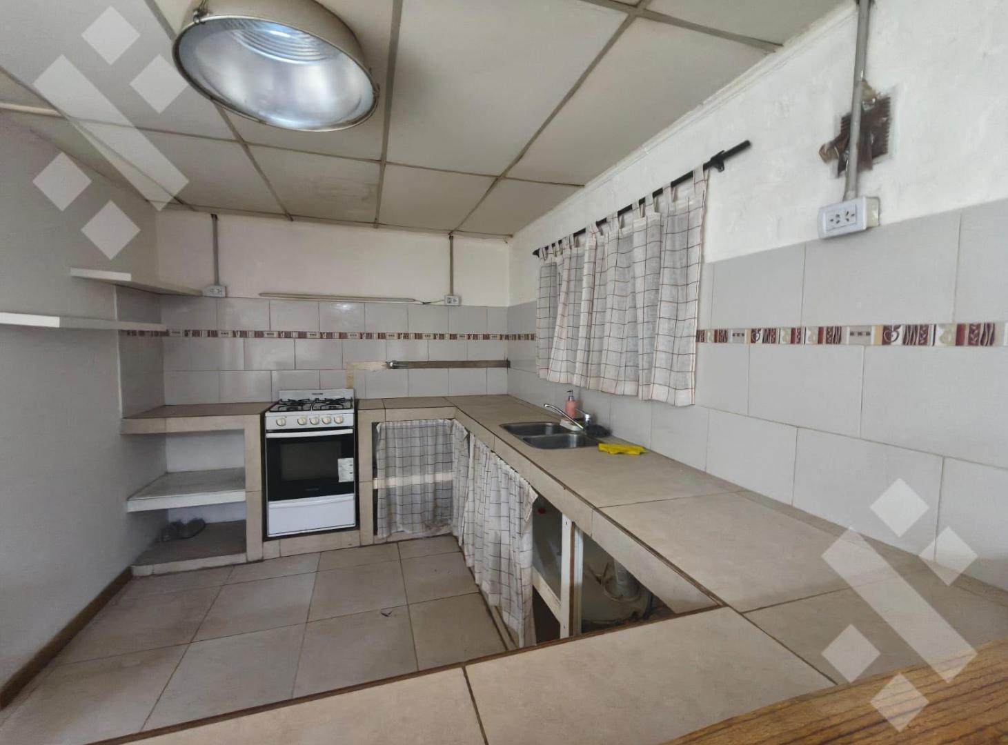 Foto de Alquiler casa 3 dorm Chacras, calle 20 y 2 Centenario Neuquen, imagen 2