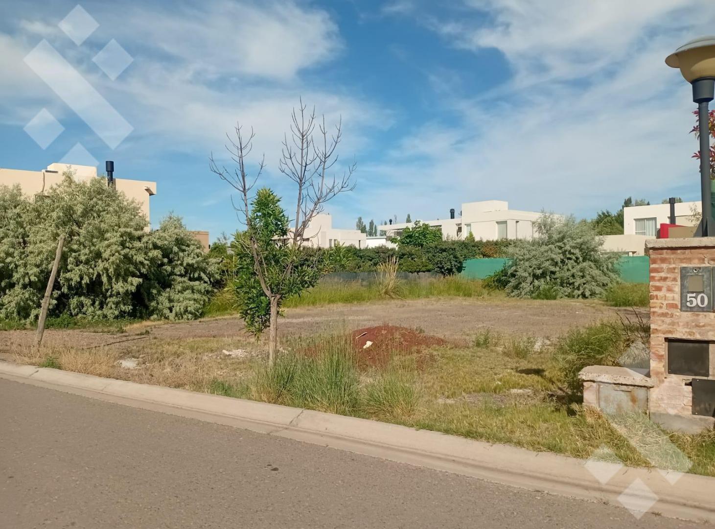Foto de VENTA DE TERRENO COMAHUE GOLF CLUB, imagen 2