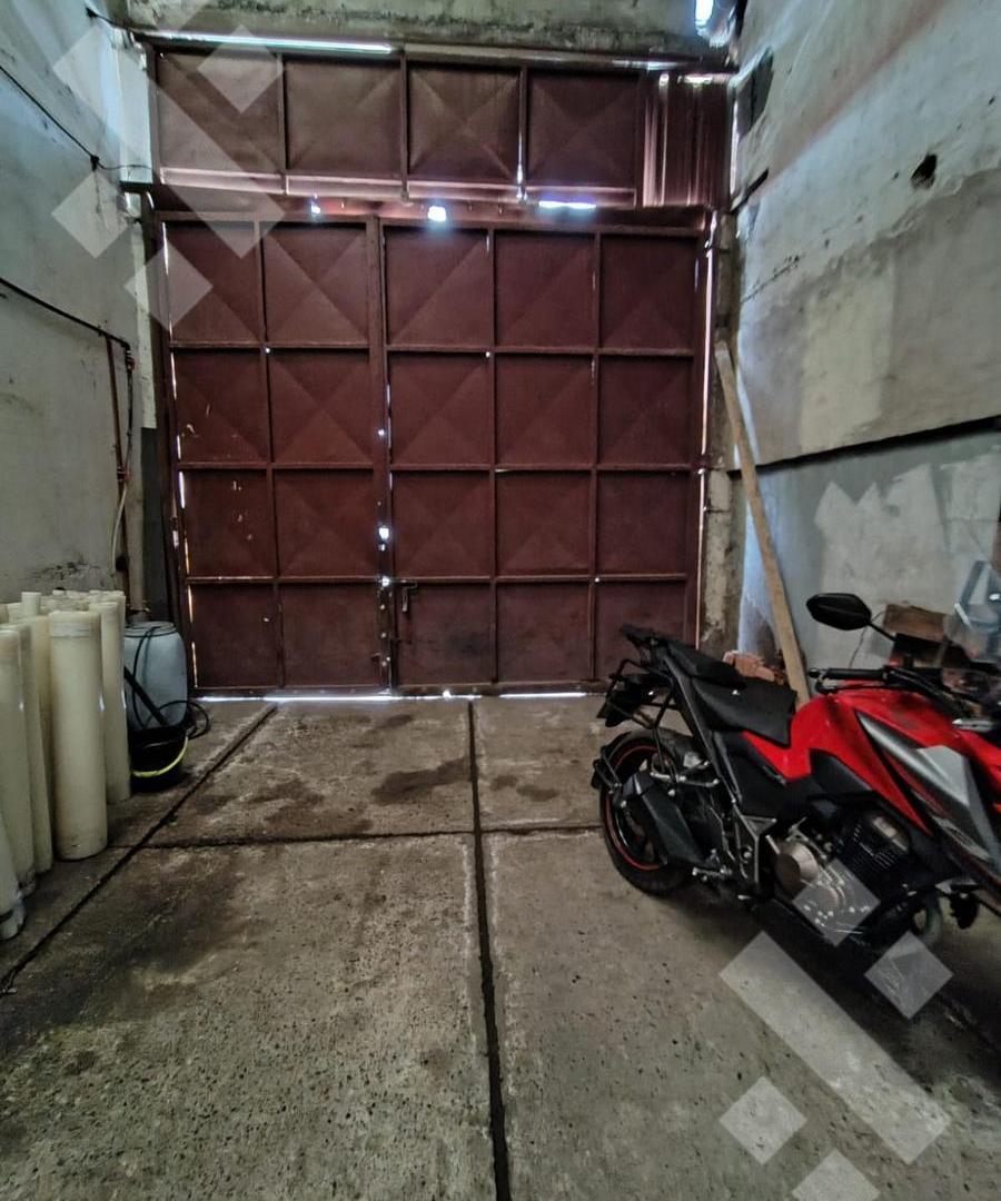 Foto de Venta de Galpón 450 m2, Villa María, Neuquén Capital, imagen 1