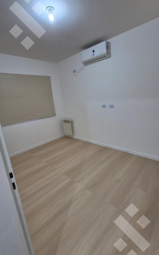 Foto de En Venta | PH de 2 Dormitorios | B° Perticone | Centenario, imagen 5