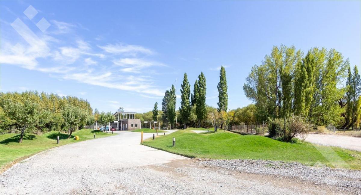 Foto de VENTA lote en barrio privado Costa Nogal, Neuquén, imagen 2
