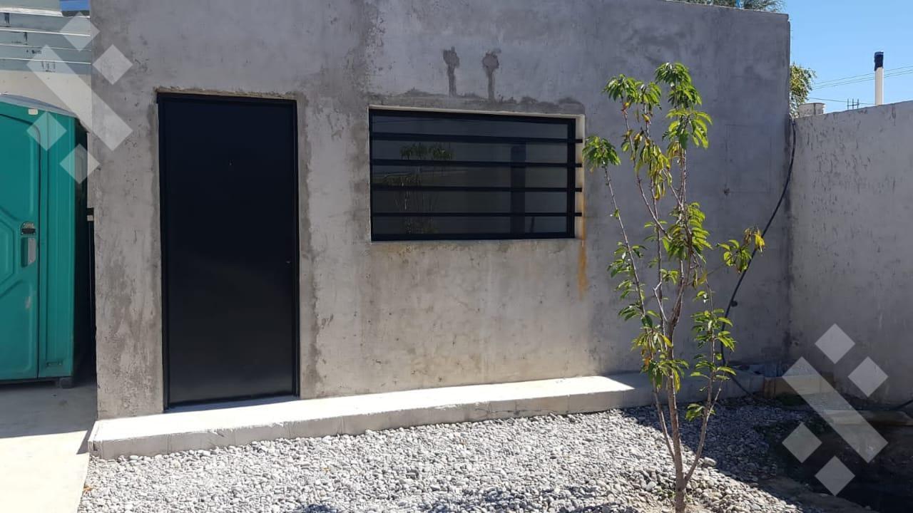 Foto de ALQUILER PREDIO CERRADO CON OFICINA Intendente Mango al 700, imagen 5