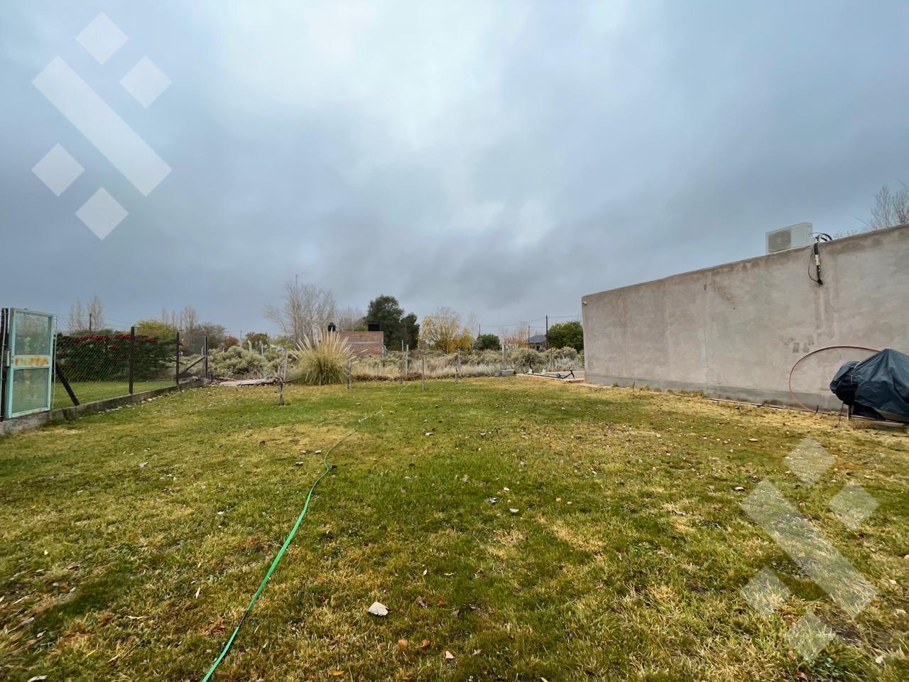 Foto de VENTA DOS CASAS CON PILETA - VILLA EL CHOCON - NEUQUEN CAPITAL, imagen 5