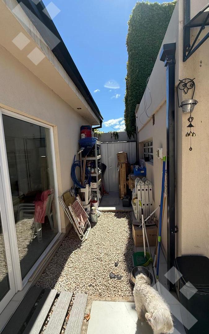 Foto de Venta casa 3 Dormitorios en Calle Casilda 800 Neuquen capital, imagen 4