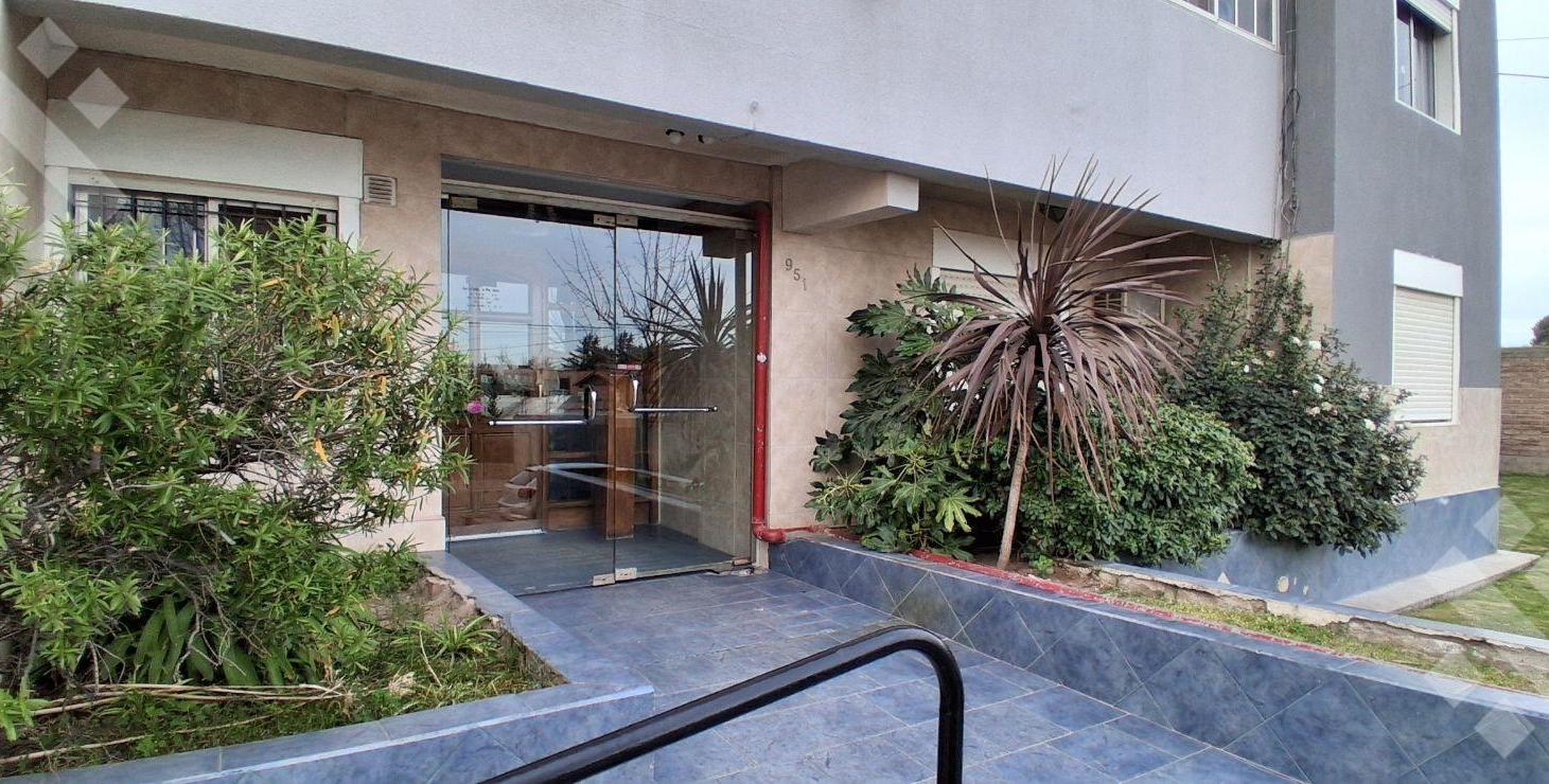 Foto de VENTA DPTO. 2 DORMI CON COCHERA - NEUQUÉN CAPITAL, imagen 4